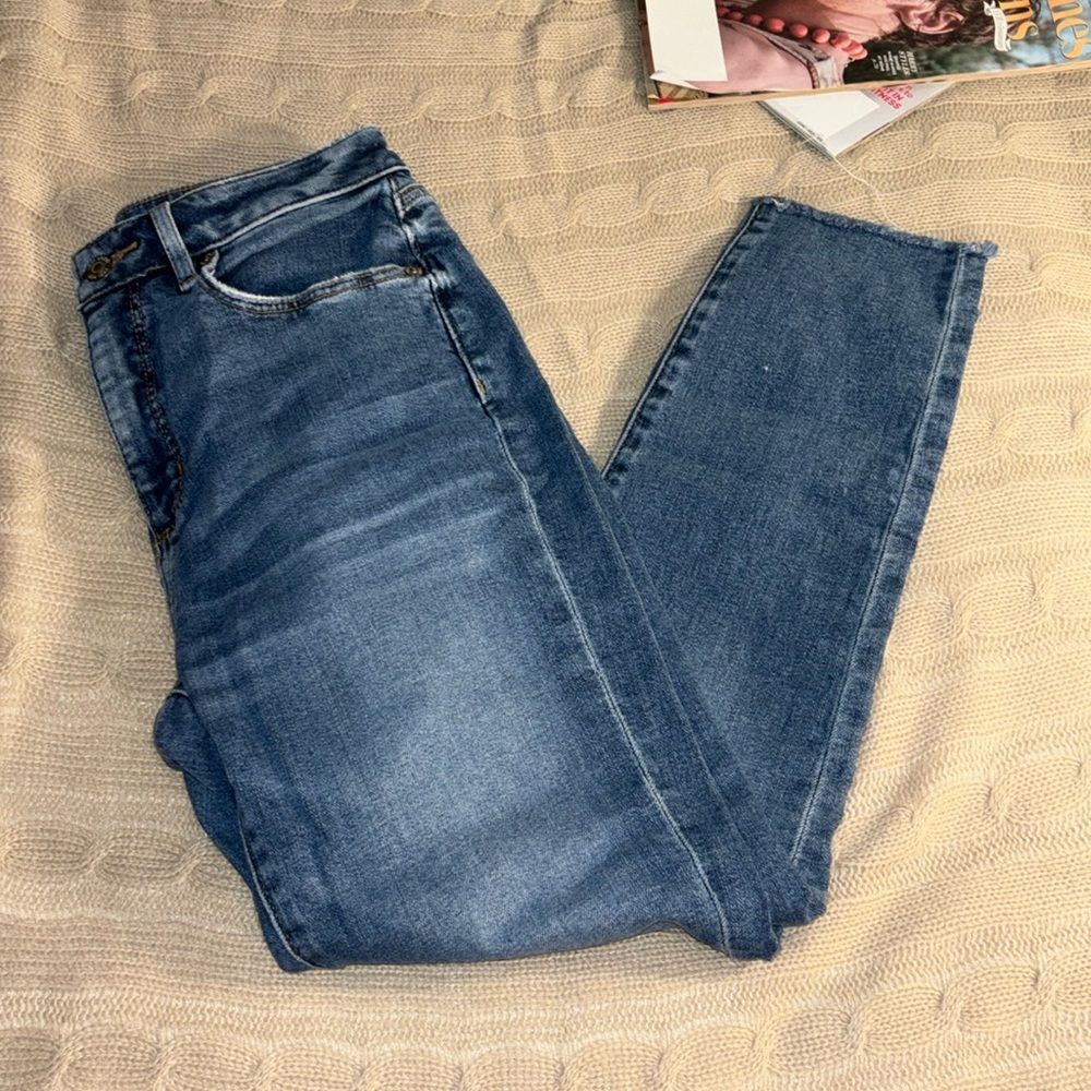 Loft The Curvy Skinny High-Rise Jeans - size 27/4